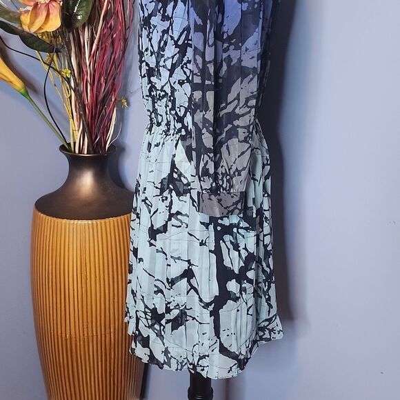 Diane Von Furstenberg Pialla Pleated Dress Size 6 DVF - Picture 6 of 16